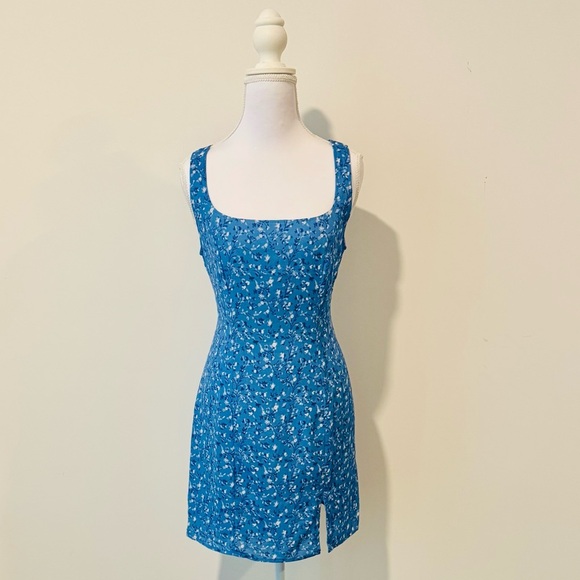 90s Blue Floral Mini Dress with Slit 💙 - Picture 4 of 8